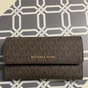 Michael Kors Tri-fold wallet